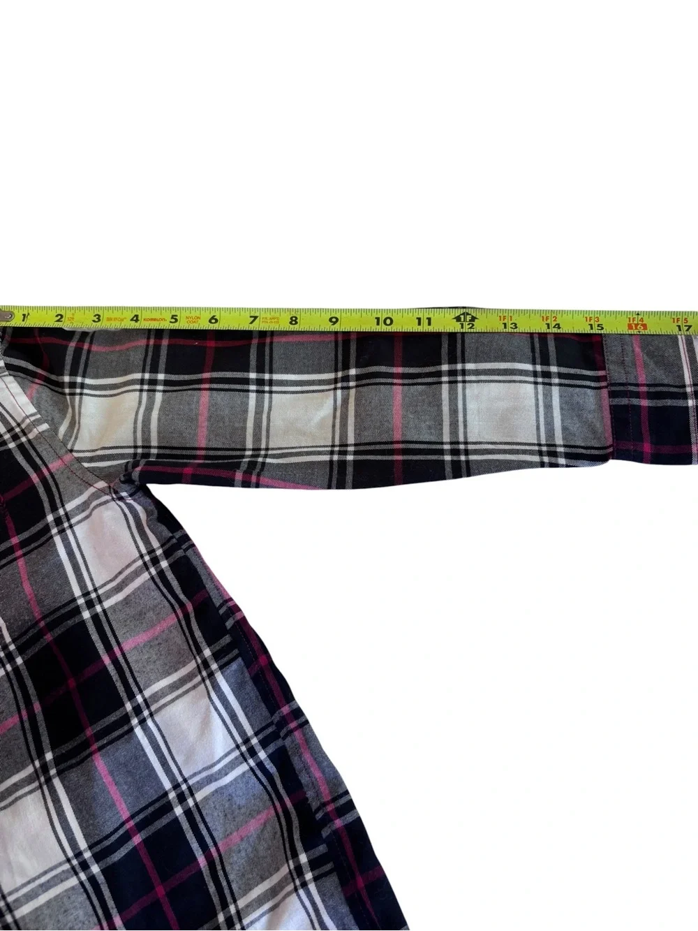 CHAPS Boys Size 7 Plaid Button Down Shirt Black Gray Red Preppy